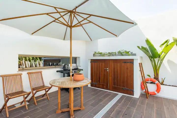 Отель Baleal Surf Ranch Феррел Экстерьер фото